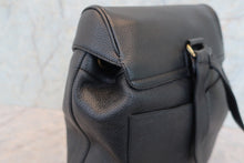 將圖片載入圖庫檢視器 CHANEL/シャネル トリプルココマークチェーンリュック キャビアスキン ブラック/ゴールド金具 リュック 800010120
