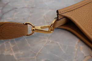 HERMES  EVELYNE TPM Clemence leather Biscuit Z Engraving Shoulder bag 700030185