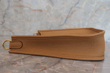 Load image into Gallery viewer, HERMES  EVELYNE TPM Clemence leather Biscuit Z Engraving Shoulder bag 700030185
