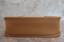 Load image into Gallery viewer, HERMES  EVELYNE TPM Clemence leather Biscuit Z Engraving Shoulder bag 700030185
