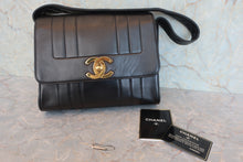 将图片加载到图库查看器，CHANEL/香奈儿 coco小姐 肩背包 羊皮 Black/Gold hadware(黑色/金色金属) 肩背包 800070035
