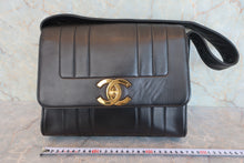 将图片加载到图库查看器，CHANEL/香奈儿 coco小姐 肩背包 羊皮 Black/Gold hadware(黑色/金色金属) 肩背包 800070035
