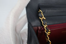 將圖片載入圖庫檢視器 CHANEL/シャネル マトラッセプッシュロックチェーンショルダーバッグ ラムスキン ネイビー/ゴールド金具 ショルダーバッグ 800090164
