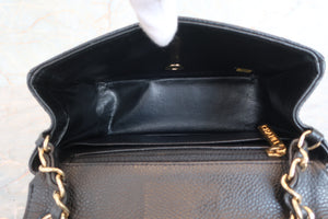 CHANEL Mini Matelasse single flap chain shoulder bag Caviar skin Black/Gold hadware Shoulder bag 600080111