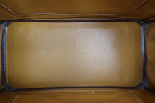 Load image into Gallery viewer, HERMES BIRKIN 25  Chevre myzore goatskim Natural sable □I Engraving Hand bag 600040208
