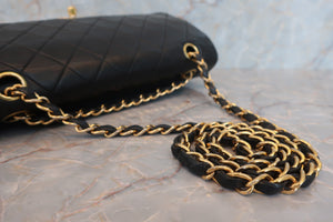 CHANEL Matelasse double flap double chain shoulder bag Lambskin Black/Gold hadware Shoulder bag 600090249