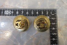 将图片加载到图库查看器，CHANEL/香奈儿  经典双C 圆形 耳夹 镀金 Gold(金色) 耳夹 700040094

