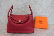 画像をギャラリービューアに読み込む, HERMES／エルメス リンディ34 トリヨンクレマンス ルージュガランス □N刻印 ショルダーバッグ 800020229
