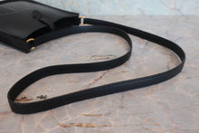 Load image into Gallery viewer, HERMES  EVELYNE TPM Box carf leather Black □F Engraving Shoulder bag 800070032
