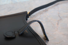 Load image into Gallery viewer, HERMES  EVELYNE TPM Box carf leather Black □F Engraving Shoulder bag 800070032
