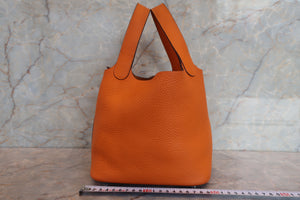 HERMES／エルメス ピコタンロックＰＭ トリヨンクレマンス アプリコット C刻印 ハンドバッグ 700090158
