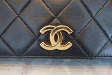 画像をギャラリービューアに読み込む, CHANEL/シャネル マトラッセプッシュロックチェーンショルダーバッグ ラムスキン ブラック/ゴールド金具 ショルダーバッグ 800080121
