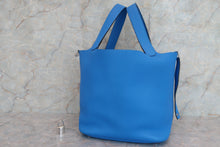 Load image into Gallery viewer, HERMES PICOTIN LOCK GM Clemence leather Blue hydra X Engraving Hand bag 600070092
