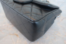 将图片加载到图库查看器，CHANEL/香奈儿 迷你CF 单盖 链条包 荔枝皮 Black/Silver hadware(黑色/银色金属) 肩背包 800060104
