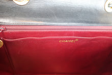 将图片加载到图库查看器，CHANEL/香奈儿 大号CF 单盖 链条包 羊皮 Black/Gold hadware(黑色/金色金属) 肩背包 600080167
