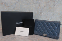 画像をギャラリービューアに読み込む, CHANEL/シャネル ボーイシャネルチェーンウォレット キャビアスキン ブルー ショルダーバッグ 600090235
