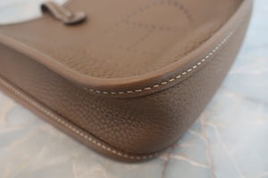 HERMES  EVELYNE TPM Clemence leather Etoupe gray Z Engraving Shoulder bag 700050195