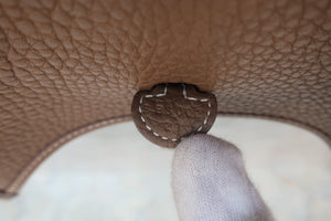 HERMES  EVELYNE TPM Clemence leather Etoupe gray Z Engraving Shoulder bag 700050195