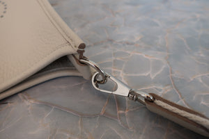 HERMES／エルメス エブリンTPM トリヨンクレマンス ベトン U刻印 ショルダーバッグ 700090242