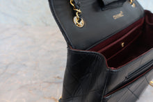 Load image into Gallery viewer, CHANEL Matelasse chain shoulder bag Lambskin Black/Gold hadware Shoulder bag 800050091

