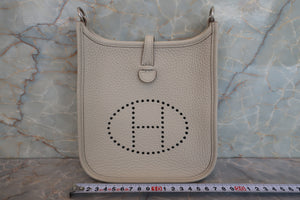 HERMES／エルメス エブリンTPM トリヨンクレマンス ベトン U刻印 ショルダーバッグ 700090242