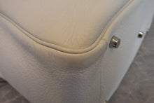 Load image into Gallery viewer, HERMES LINDY 34 Clemence leather White □K Engraving Shoulder bag 700010123
