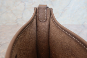 HERMES  EVELYNE TPM Clemence leather Etoupe gray Z Engraving Shoulder bag 700050195