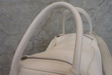 Load image into Gallery viewer, HERMES LINDY 34 Clemence leather White □K Engraving Shoulder bag 700010123

