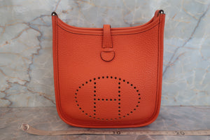 HERMES／エルメス エブリンTPM トリヨンクレマンス フー Y刻印 ショルダーバッグ 700050221