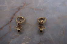 Load image into Gallery viewer, NINA RICCI logo earring Gold plate Gold Earring 300010101
