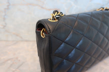 画像をギャラリービューアに読み込む, CHANEL/シャネル デカココチェーンショルダーバッグ ラムスキン ブラック/ゴールド金具 ショルダーバッグ 700080173
