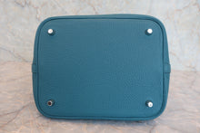 画像をギャラリービューアに読み込む, HERMES／エルメス ピコタンロックＭＭ トリヨンクレマンス ヴェールボスフォール D刻印 ハンドバッグ 800020209
