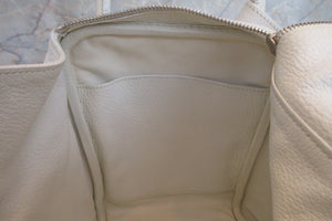HERMES LINDY 34 Clemence leather White □K Engraving Shoulder bag 700010123