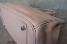 Load image into Gallery viewer, HERMES BIRKIN 30 Swift leather Rose dragee □K Engraving Hand bag 700120072
