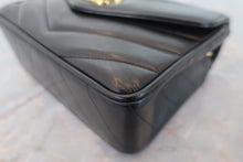 画像をギャラリービューアに読み込む, CHANEL/シャネル Vステッチチェーンショルダーバッグ ラムスキン ブラック/ゴールド金具 ショルダーバッグ 700100232
