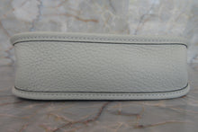 将图片加载到图库查看器，HERMES  EVELYNE TPM Clemence leather Vert fizz B刻印 Shoulder bag 700040196
