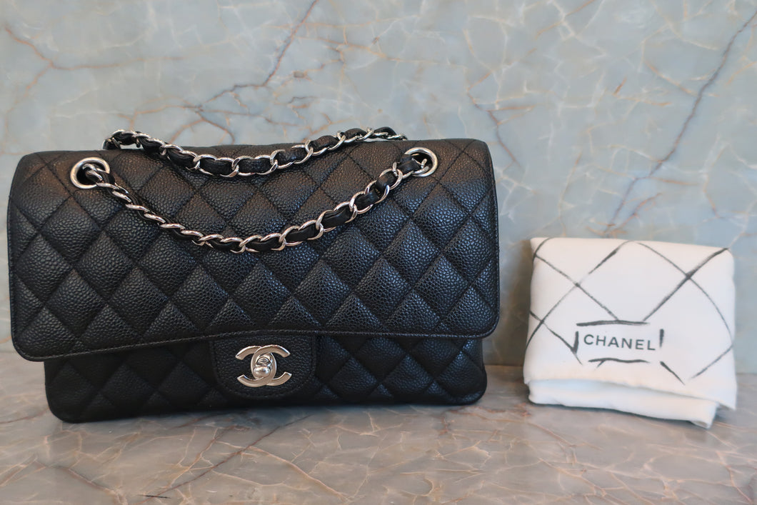 CHANEL/シャネル マトラッセＷフラップＷチェーンショルダーバッグ キャビアスキン ブラック/シルバー金具 ショルダーバッグ 700080137