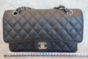 CHANEL/シャネル マトラッセＷフラップＷチェーンショルダーバッグ キャビアスキン ブラック/シルバー金具 ショルダーバッグ 700080137