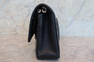 CHANEL/シャネル マトラッセＷフラップＷチェーンショルダーバッグ キャビアスキン ブラック/シルバー金具 ショルダーバッグ 700080137