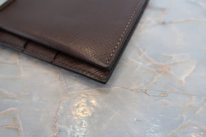 HERMES／エルメス ベアンスフレ ヴォーエプソン ショコラ 財布 700030089