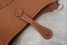 画像をギャラリービューアに読み込む, HERMES／エルメス エブリンTPM トリヨンクレマンス ゴールド W刻印 ショルダーバッグ 800050124
