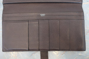 HERMES／エルメス ベアンスフレ ヴォーエプソン ショコラ 財布 700030089