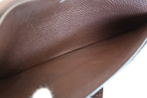 HERMES／エルメス ベアンスフレ ヴォーエプソン ショコラ 財布 700030089