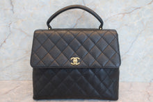 画像をギャラリービューアに読み込む, CHANEL/シャネル マトラッセ台形ハンドバッグ キャビアスキン ブラック/ゴールド金具 ハンドバッグ 700070124
