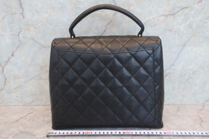 CHANEL/シャネル マトラッセ台形ハンドバッグ キャビアスキン ブラック/ゴールド金具 ハンドバッグ 700070124