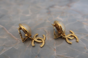 CHANEL CC mark Pearl earring Gold plate Gold Earring 600030083