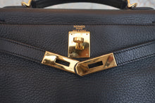 画像をギャラリービューアに読み込む, HERMES／エルメス ケリー28 トリヨンクレマンス ブラック □D刻印 ショルダーバッグ 800060192
