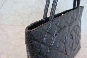 CHANEL/シャネル 復刻トート キャビアスキン ブラック/シルバー金具 トートバッグ 700080130