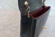 将图片加载到图库查看器，CHANEL/香奈儿 戴妃 CF 链条包 羊皮 Black/Gold hadware(黑色/金色金属) 肩背包 800020180
