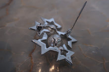 将图片加载到图库查看器，SWAROVSKI/施华洛世奇 星形 珍珠 胸针 镀银 Silver(银色) 胸针 300100152
